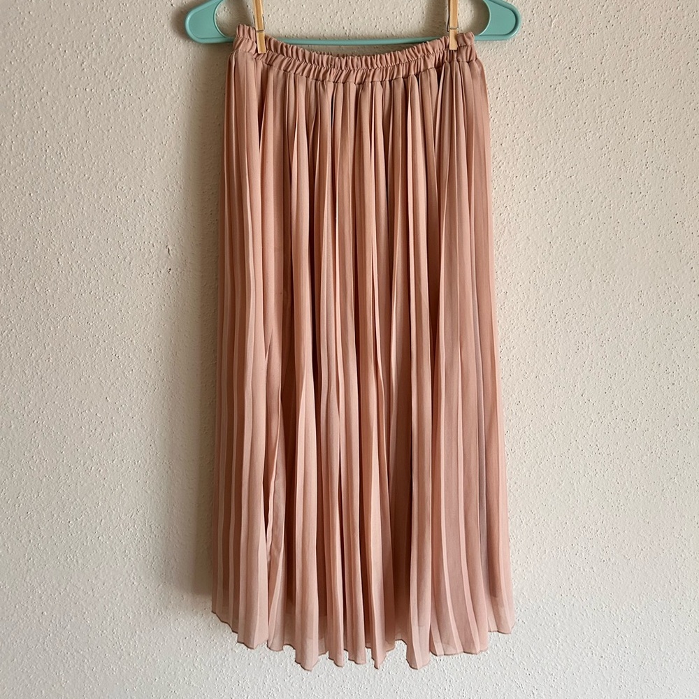 Cream pink skirt